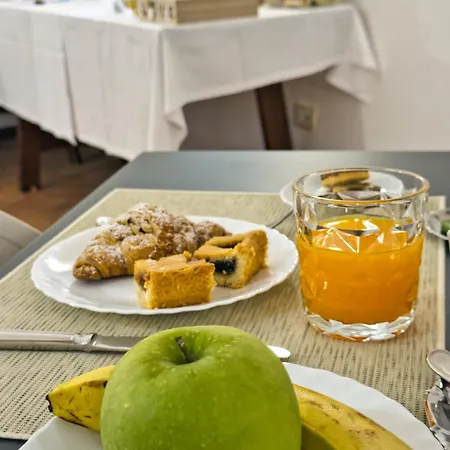 Abbazia Dei Santi Felice E Mauro *