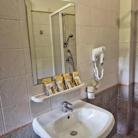 Abbazia Dei Santi Felice E Mauro Hotel *