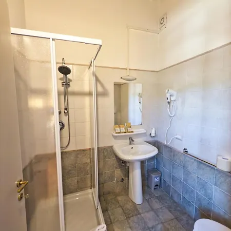 Abbazia Dei Santi Felice E Mauro *